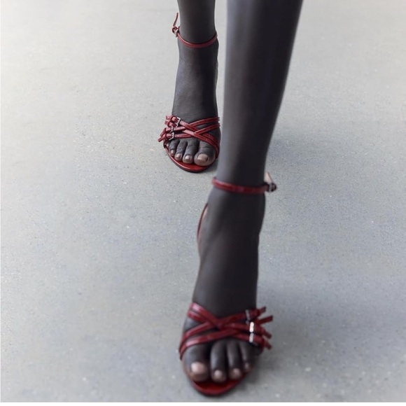 ZARA HIGH HEELED STRAP SANDALS - Picture 7 of 7